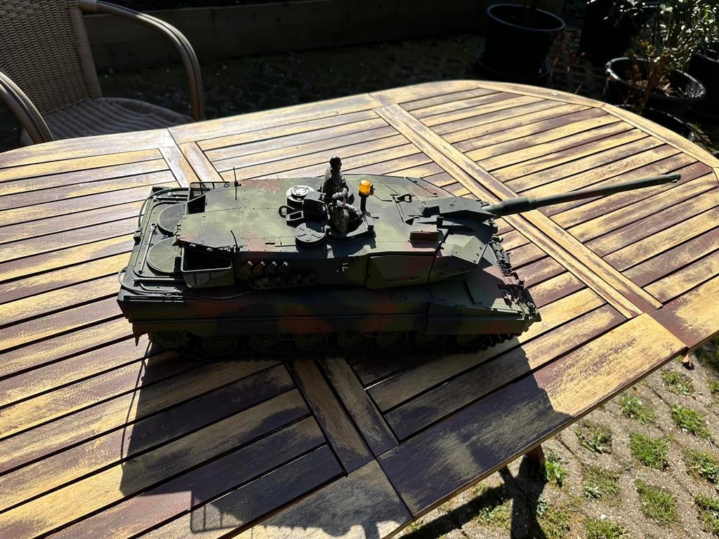 Tamiya Leopard A2/6, Ophalen of Verzenden, Zo goed als nieuw