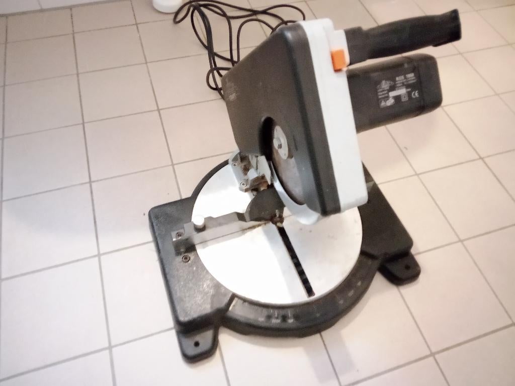 Afkortzaag King Craft, Doe-het-zelf en Verbouw, Gereedschap | Zaagmachines, Ophalen, 1200 watt of meer, Afkortzaag, 30 tot 70 mm