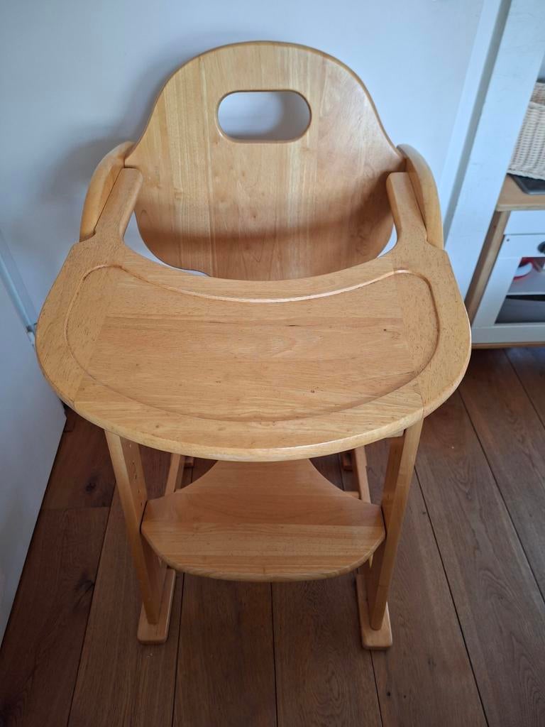 Meegroei kinderstoel van tiamo  15 euro, Kinderen en Baby's, Kinderstoelen, Ophalen, Gebruikt, Meegroeistoel