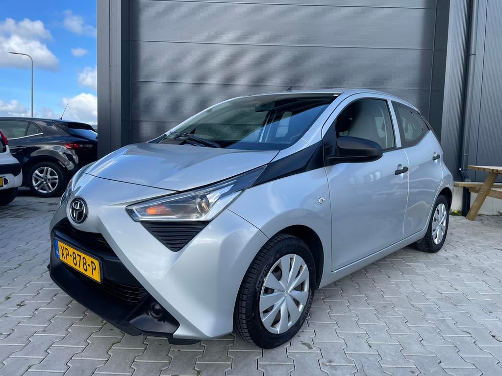 Toyota Aygo 1.0 5Dr 2019 Airco|Apple carplay|Elek ramen|NAP, Auto's, Voorwielaandrijving, Stof, Zwart, 4 stoelen