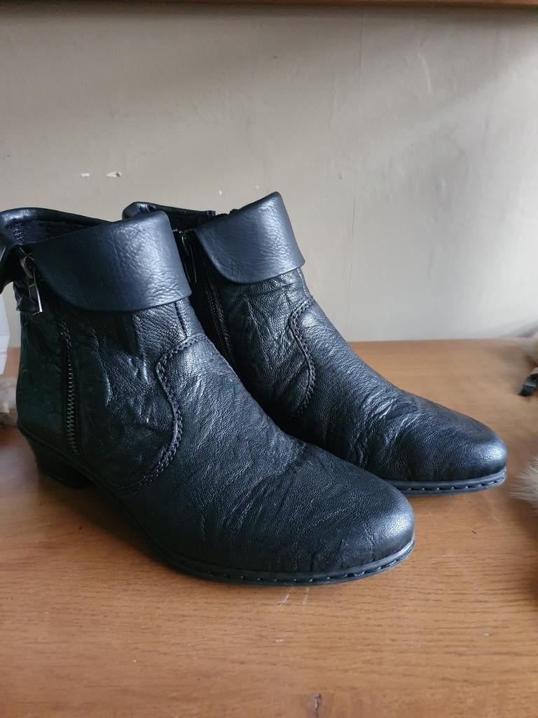 Rieker zwarte enkellaarsjes maat 37, Kleding | Dames, Ophalen of Verzenden