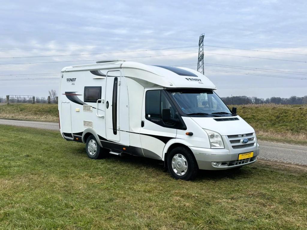Fendt K400 Compact | 2008 | Dwarsbed | Levelsysteem, Caravans en Kamperen, Campers, Ringverwarming, Tot en met 3, Startonderbreker
