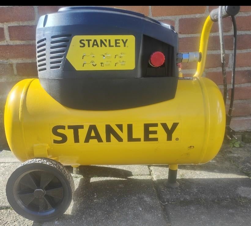 Te koop compressors, Doe-het-zelf en Verbouw, 10 bar of meer, Ophalen of Verzenden, Zo goed als nieuw, Minder dan 200 liter/min