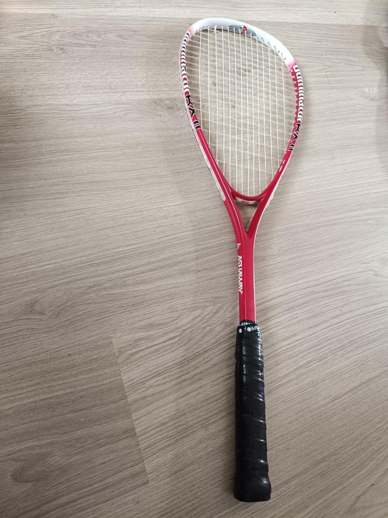 Ashaway Dominator rx 2 squashracket met nieuwe grip, Gebruikt, Ophalen of Verzenden, Racket