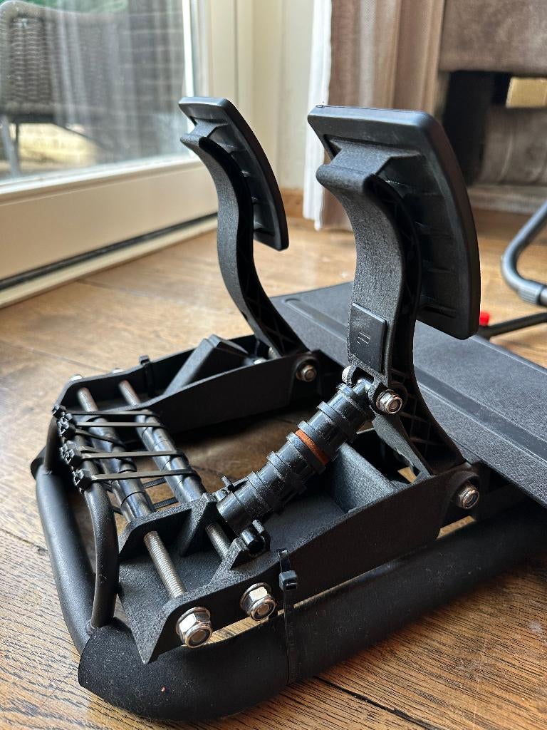 Fanatec CSL Elite Pedals v1 + Loadcell Kit, Computers en Software, Joysticks, Zo goed als nieuw, Ophalen of Verzenden