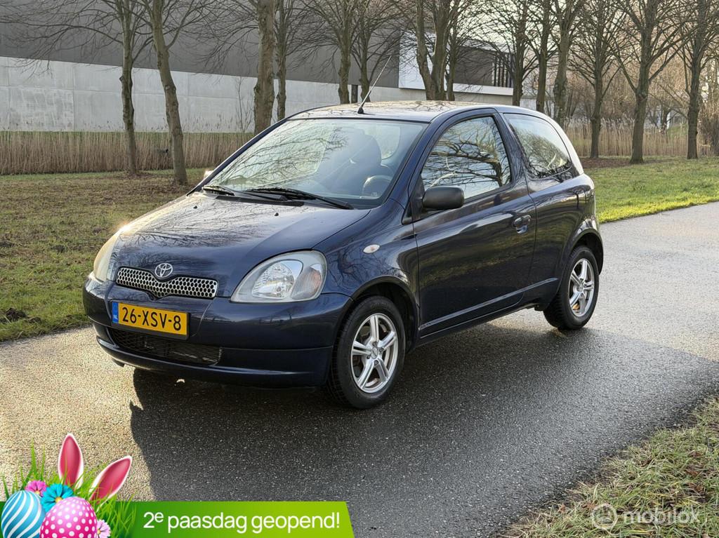 Toyota Yaris 1.3-16V VVT-i Sol*SCHERM*AIRCO*NEW APK 05/27, Voorwielaandrijving, 1299 cc, Gebruikt, 4 cilinders