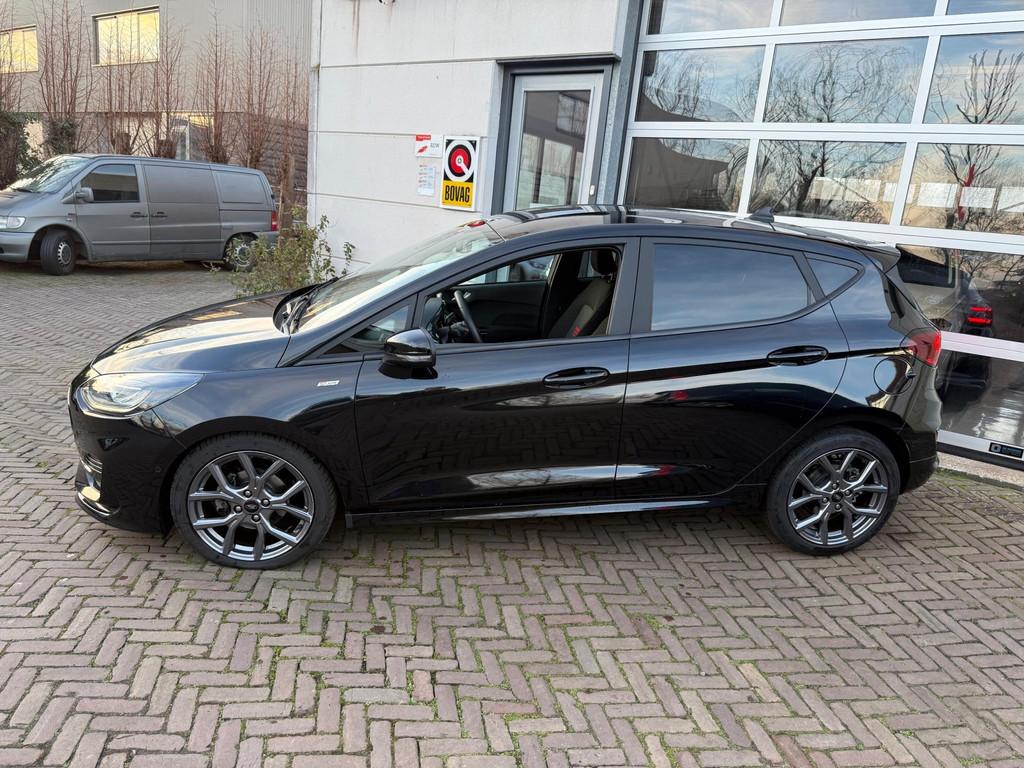 Ford FIESTA 1.0 EcoBoost Hybrid ST-Line X | Virtual cockpit, Zwart, Bedrijf, 19 km/l, Geïmporteerd