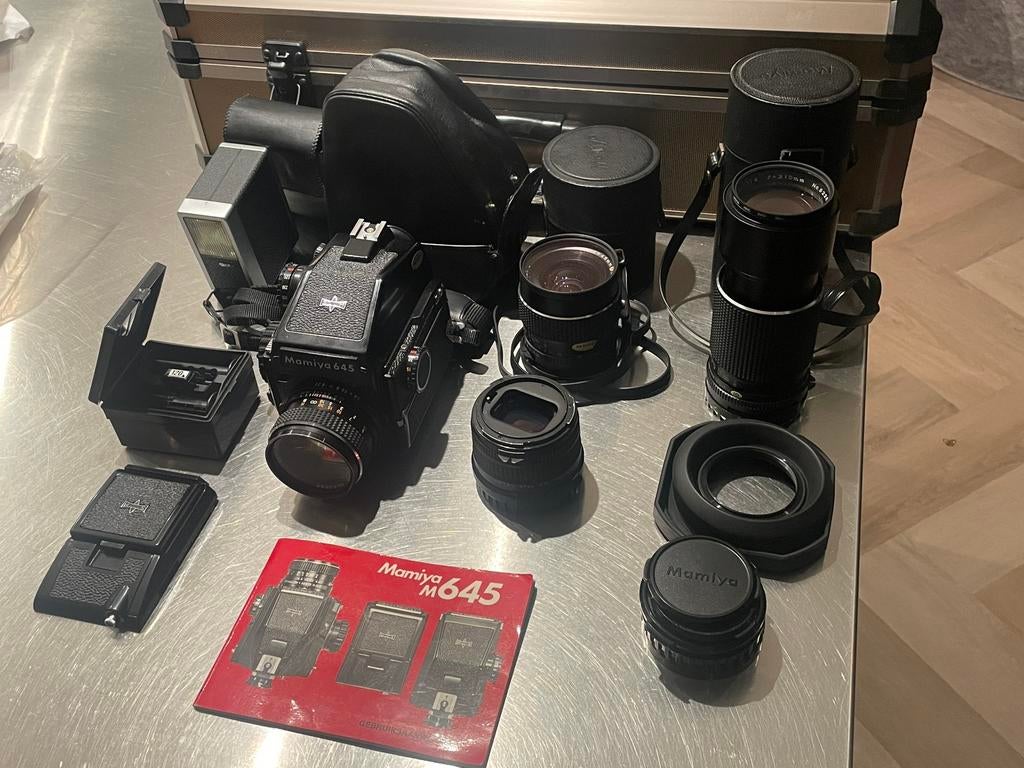 Mamiya 645 analoge camera met 4 lenzen en accessoires, Audio, Tv en Foto, Fotocamera's Analoog, Ophalen, Zo goed als nieuw, Spiegelreflex