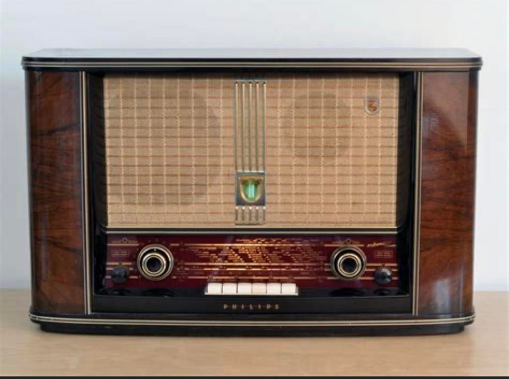 Opzoek naar oude buizen aperatuur, Ophalen