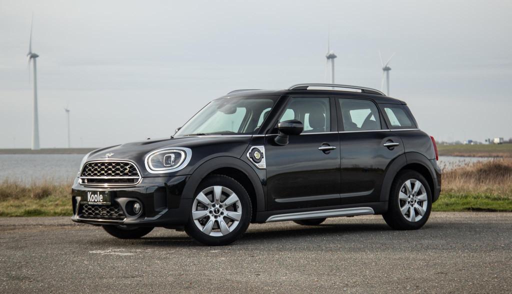 Mini Countryman 1.5 Cooper S E ALL4 Essential CAMERA / NAVI, Automaat, Stof, Gebruikt, Countryman