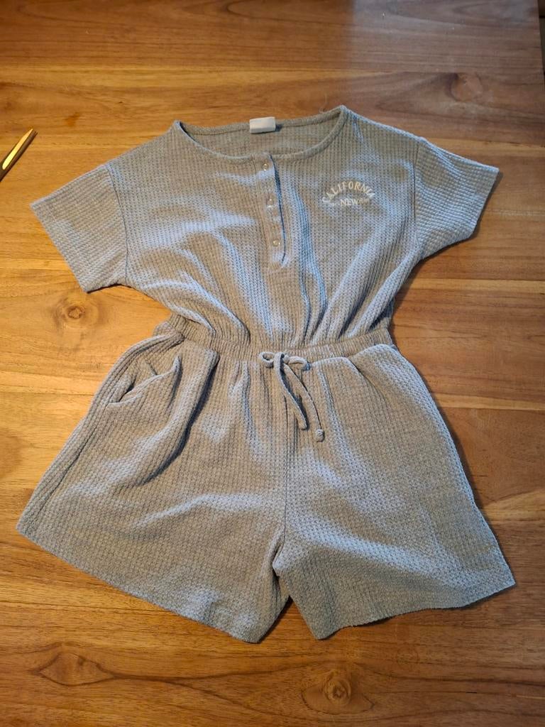 Grijs pakje, Ophalen of Verzenden, Meisje