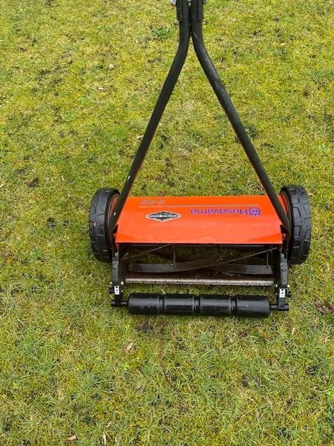 Husqvarna, de Koning onder de Maaimachines, Tuin en Terras, Grasmaaiers, Ophalen, Handgrasmaaier, Zo goed als nieuw, 40 t/m 49 cm