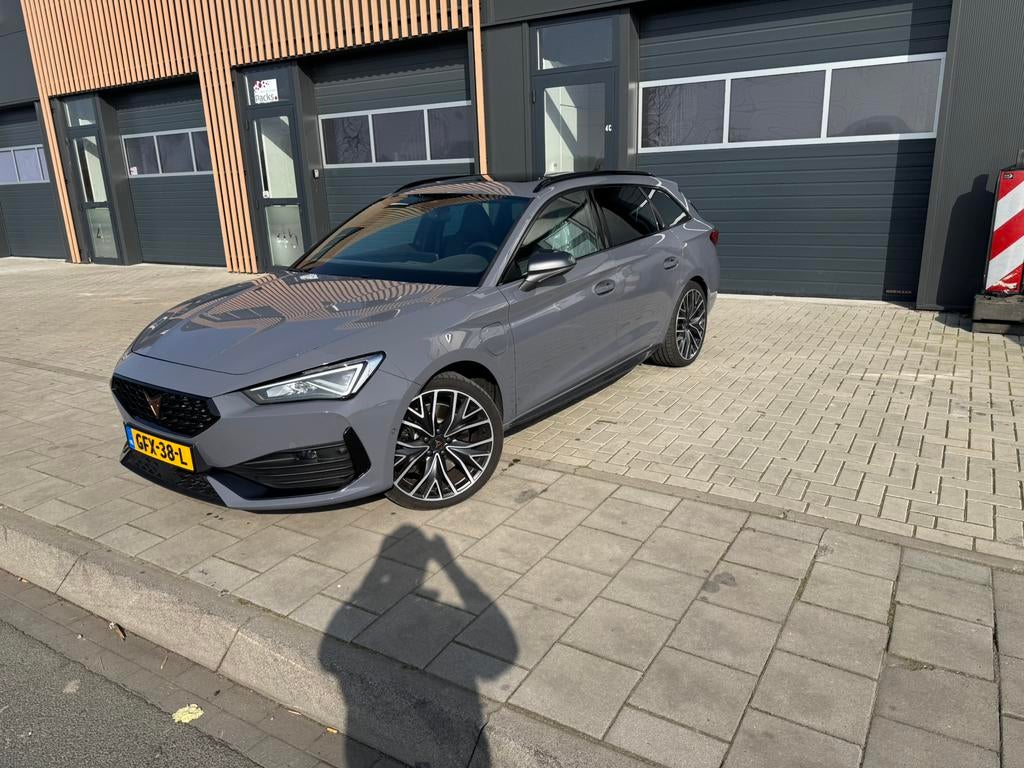 Cupra Leon VZ Performance Limited 245pk e-hybrid, 77 km/l, Zwart, Leon, Leder en Stof