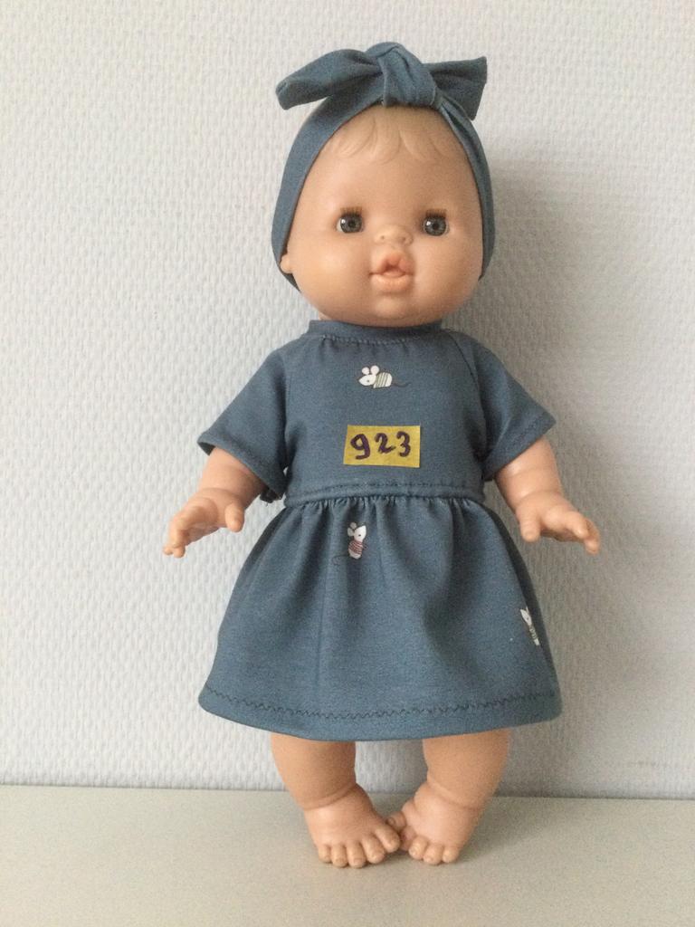 Nr 923 poppenkleertjes babypop 34 cm Reina Paola pop 34 cm, Ophalen of Verzenden, Nieuw, Babypop