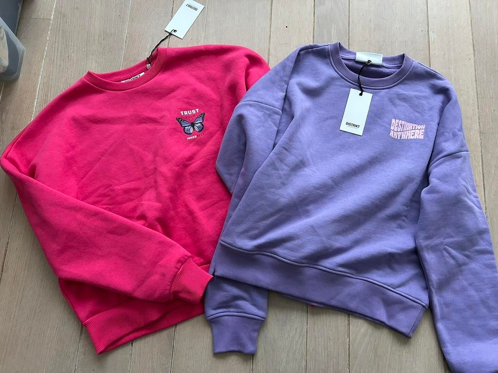 Twee truien van Distrikt, maat S, Kleding | Dames, Truien en Vesten, Nieuw, Paars, Ophalen of Verzenden