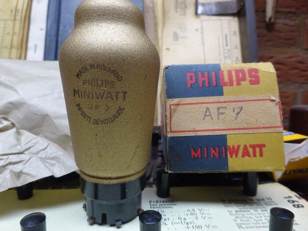 AF7 van philips nieuw in doos ., Ophalen of Verzenden