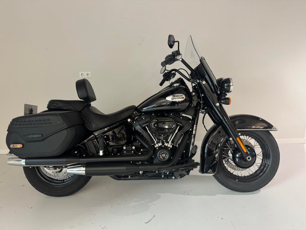Harley Davidson Heritage Classic 114 *BTW 2024 Zwart/zwart, Motoren, Motoren | Harley-Davidson, 2 cilinders, Particulier, Meer dan 35 kW