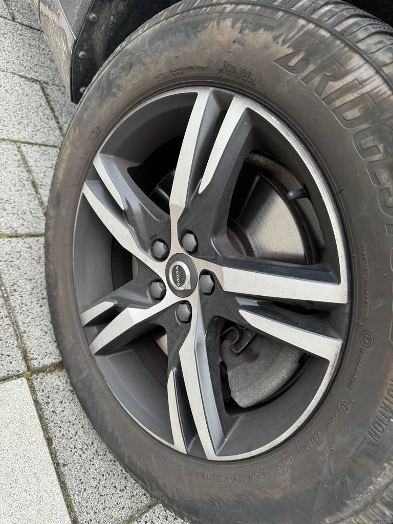 Originele Volvo velgen met winterbanden 235/60/R18, Ophalen, 18 inch, Gebruikt, Banden en Velgen