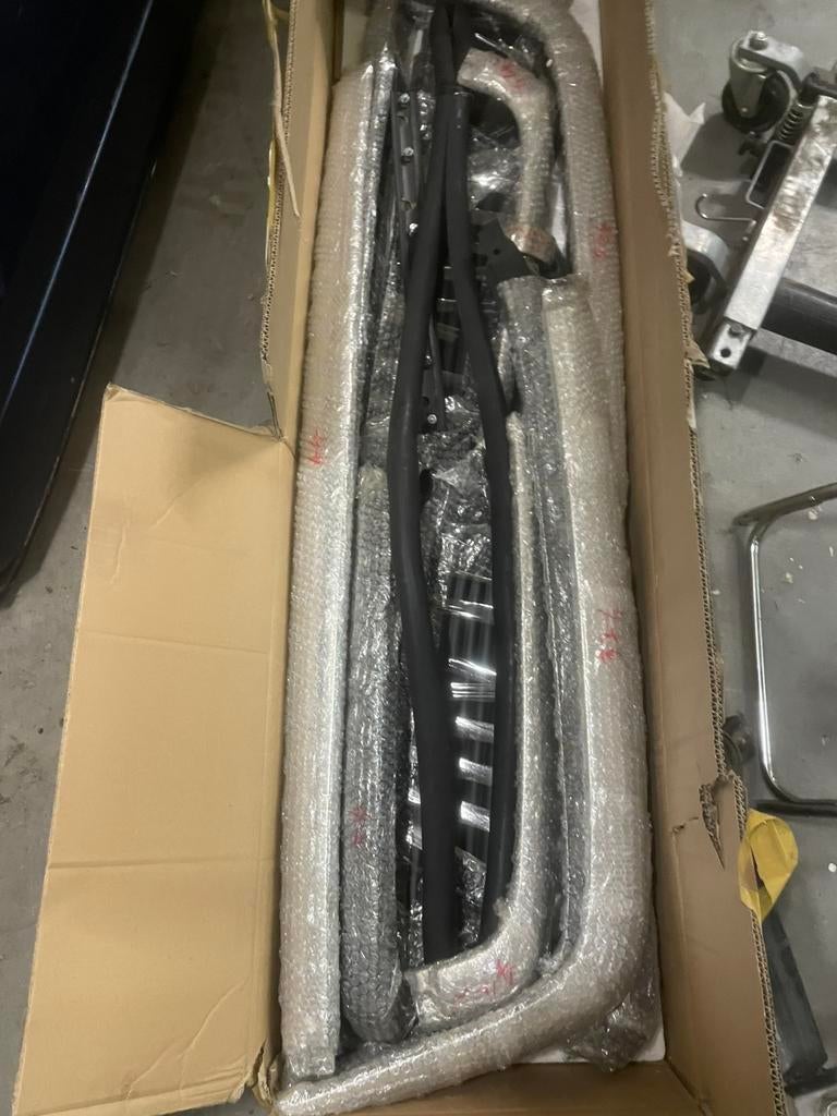 R107 europese bumperset, Ophalen, Voor, Mercedes-Benz, Nieuw