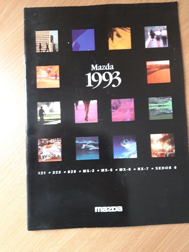 folder Mazda 1993 programma - Nederlands, Ophalen of Verzenden, Zo goed als nieuw, Mazda