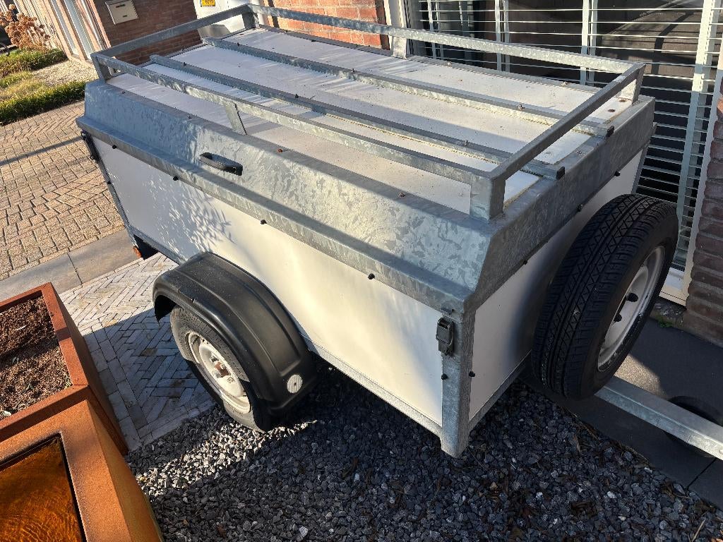 Bagagewagen huren/vakantie aanhanger te huur. (NIET TE KOOP), Ophalen, Zo goed als nieuw