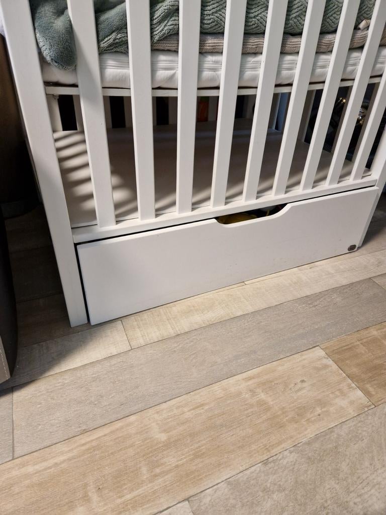 Nette twf box met lade, Ophalen, Gebruikt, Vierkant, In hoogte verstelbaar