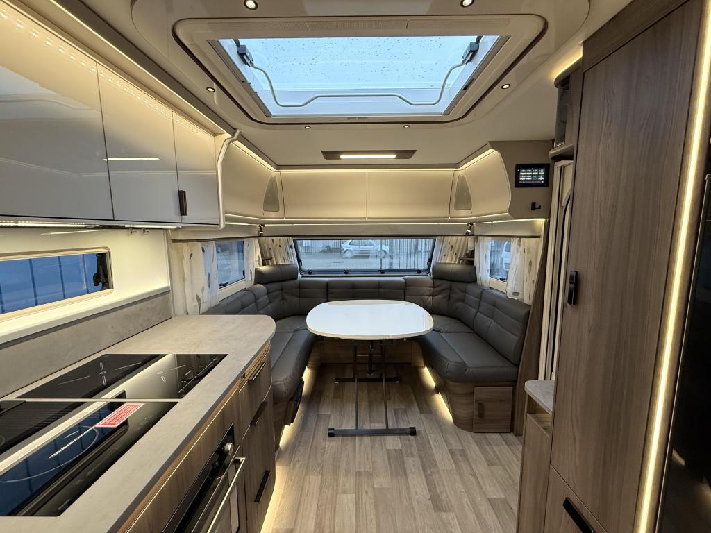 Kabe Imperial 880 BTDL, Bedrijf, Treinzit, Kabe, Overige typen