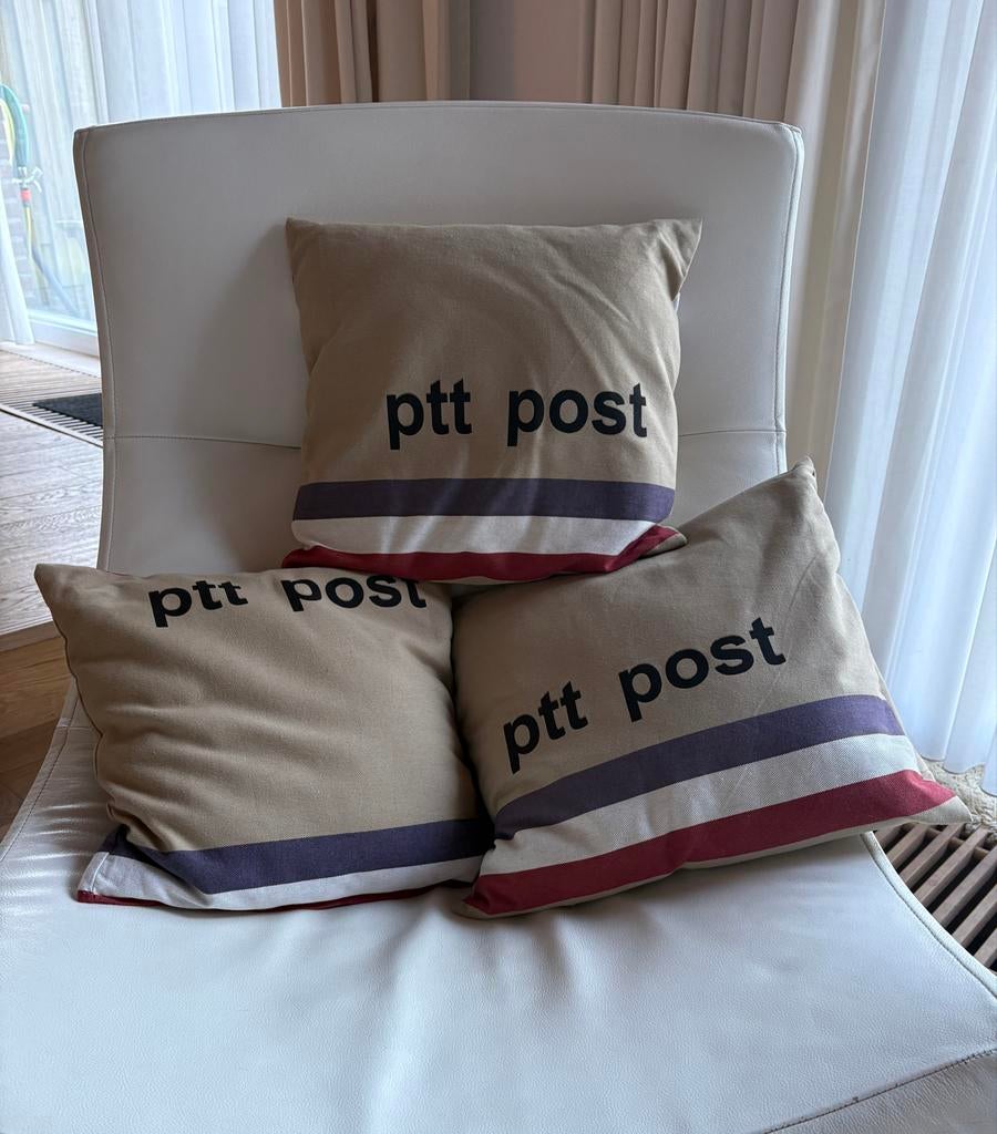 3 zelfgemaakte kussens met PTT Post opdruk, Ophalen of Verzenden, Gebruikt, Beige, Vierkant