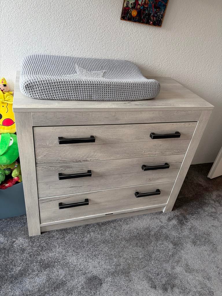 Prachtige commode met 3 lades - Zo goed als nieuw, Ophalen, 50 tot 70 cm, Zo goed als nieuw, 75 tot 100 cm