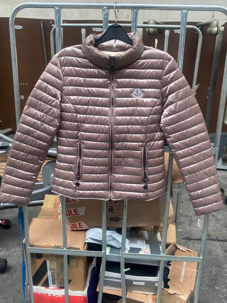 Moncler zomerjas / jas  NIEUWSTAAT koopje !!, Ophalen of Verzenden, Zo goed als nieuw, Maat 36 (S), Overige kleuren