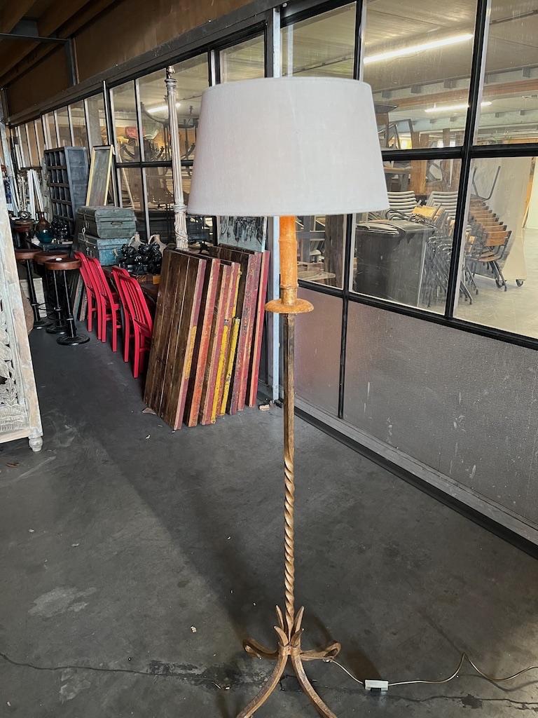 Antieke Staande Lamp zeer fraai smeedwerk, Antiek en Kunst, Ophalen