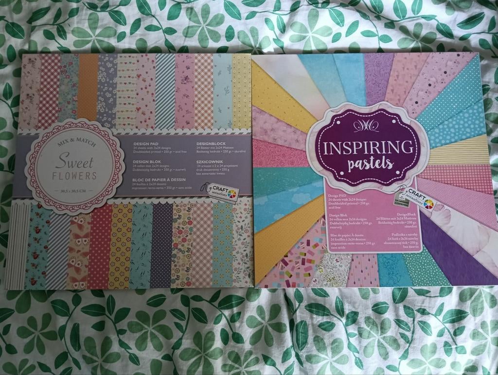 Knutsel karton, 10 blokken, Gebruikt, Overige thema's, Meerkleurig, Ophalen of Verzenden