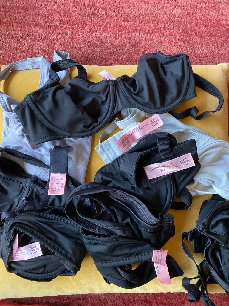 Hunkemöller BH's Zwart en Grijs, Ophalen of Verzenden, Zwart, BH