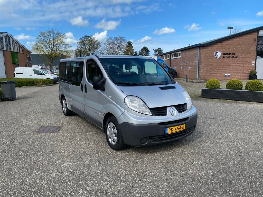Renault Trafic 2.0 DCI Combi 84KW T29l2h1 9P E4 2013 Grijs, Auto's, Renault, Voorwielaandrijving, 15 km/l, 1995 cc, 226 €/maand