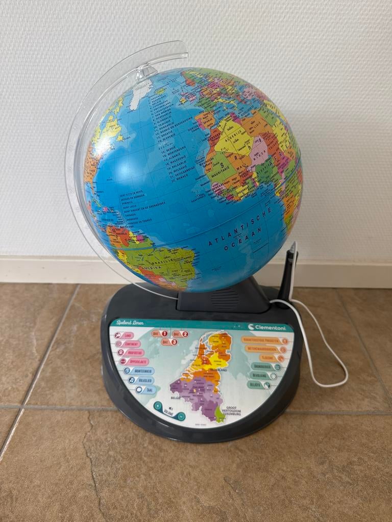 Clementoni Interactieve Wereldbol - Spelend Leren, Kinderen en Baby's, Speelgoed | Educatief en Creatief, Ophalen, Gebruikt, Ontdekken