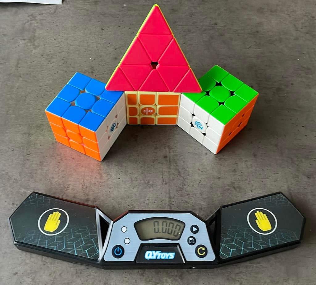 Rubiks cube collectie met timer., Ophalen of Verzenden, Minder dan 500 stukjes, Zo goed als nieuw, Rubik's of 3D-puzzel