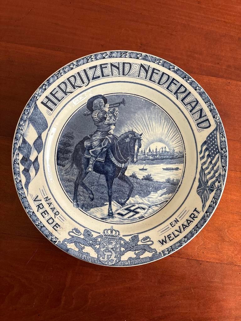 Antiek wandbord 'Herrijzend Nederland' uit Maastricht, Antiek en Kunst, Ophalen