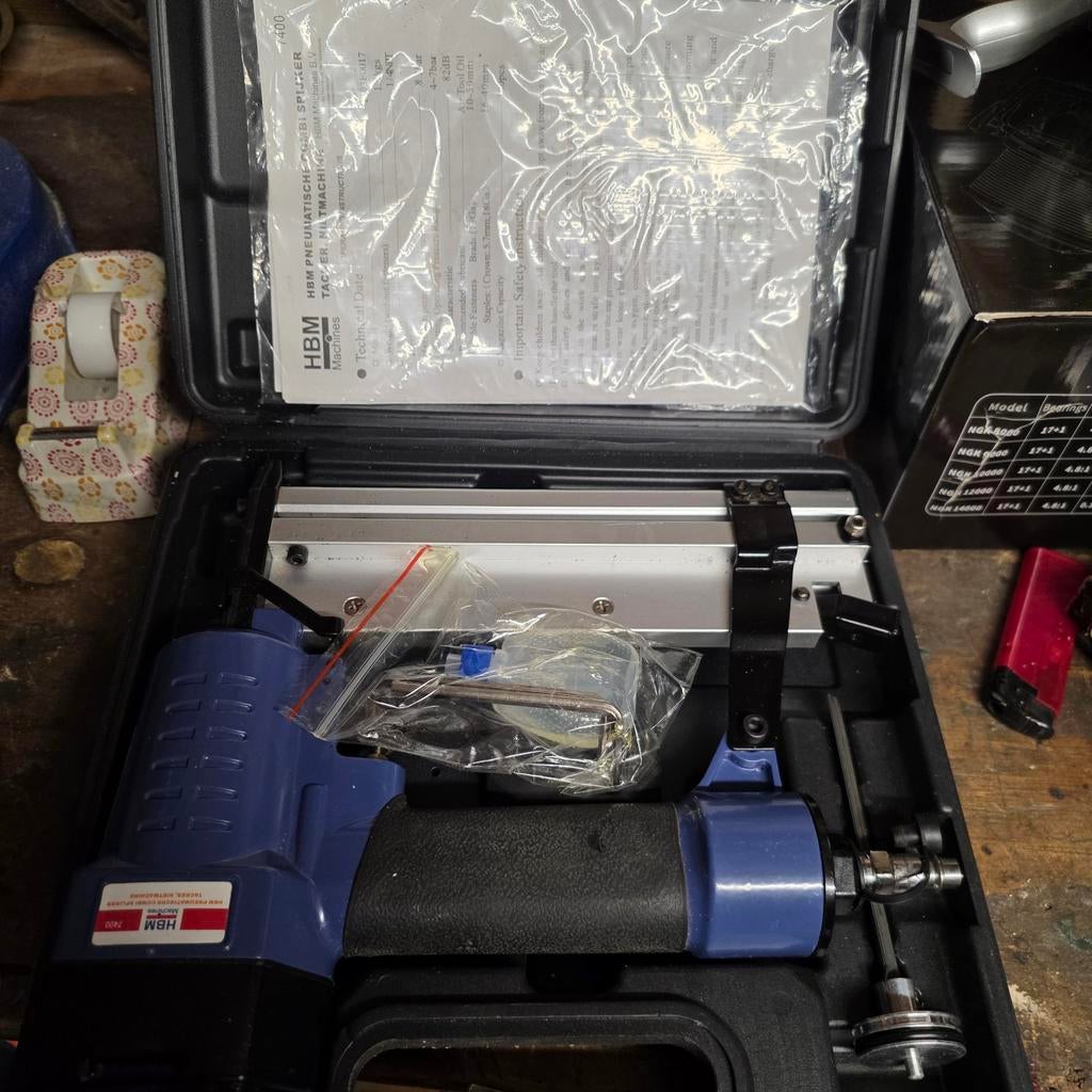 Pneumatische tacker/ nietmachine, Ophalen of Verzenden