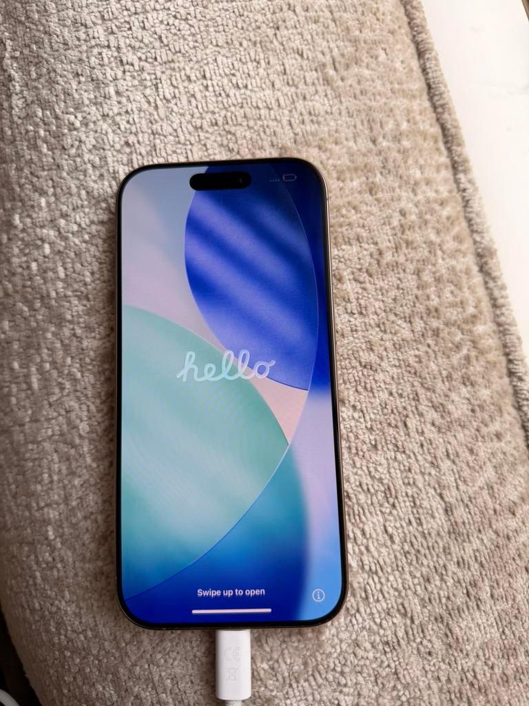 Iphone 16 pro, Telecommunicatie, Ophalen, Zo goed als nieuw, 93 %, 256 GB