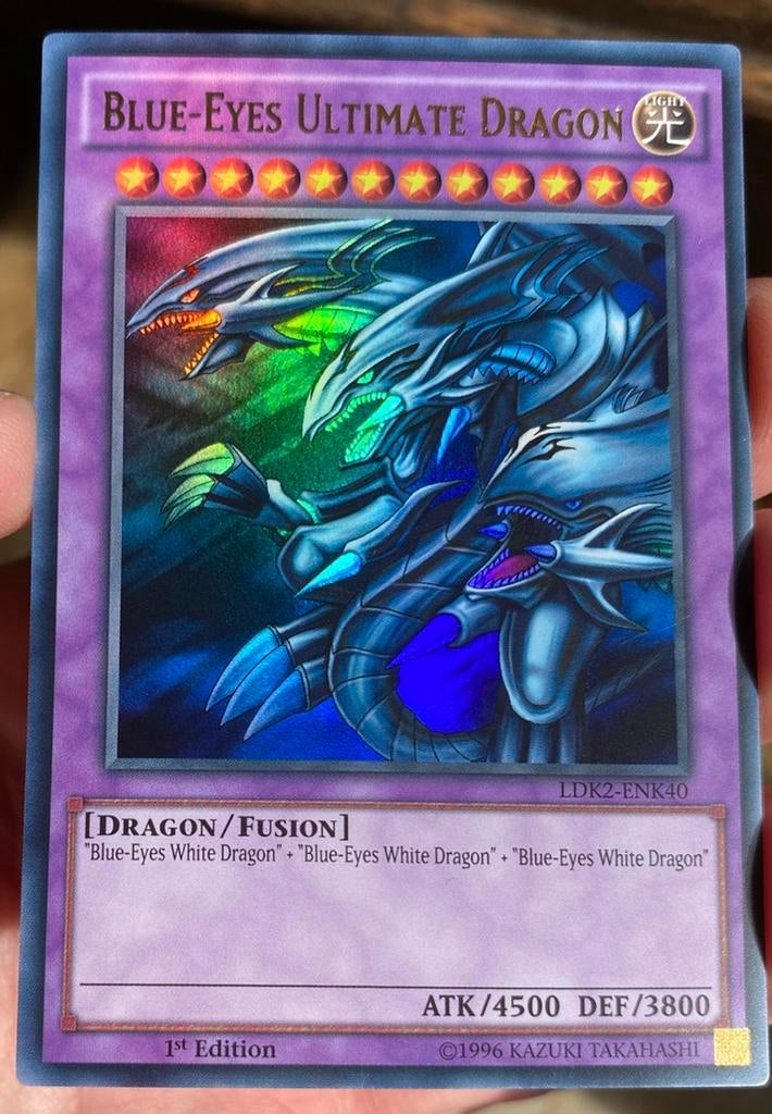 Yu-Gi-Oh! Blue-Eyes Ultimate Dragon LDK2 1st Edition !, Hobby en Vrije tijd, Verzamelkaartspellen | Yu-gi-Oh!, Ophalen of Verzenden
