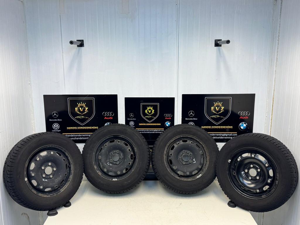 VW Fox bj.2007 winterbanden set met velgen 185/65R14 5x100, Auto-onderdelen, Banden en Velgen, 14 inch, Gebruikt, EVZ Handelsonderneming