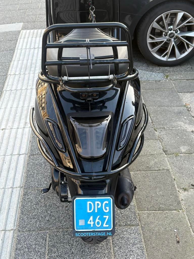 Vespa Sprint 4T 3V - Zwart, Ophalen, Maximaal 45 km/u, Nieuw, Vespa S