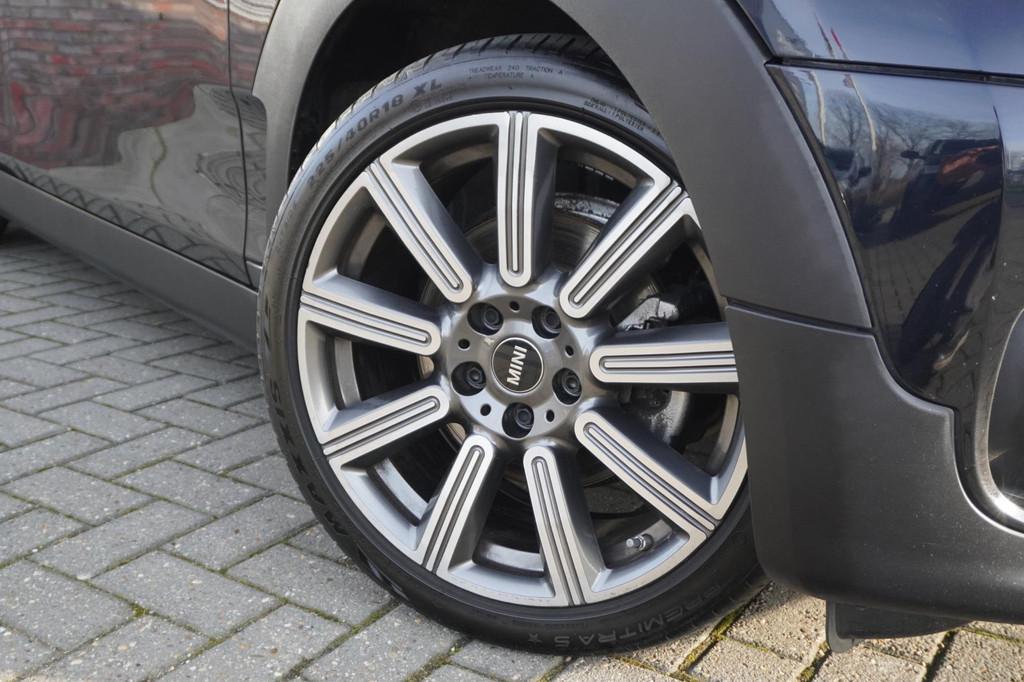 Mini Clubman 1.5 Cooper Richmond Park Edition / Pano / Leder, 136 pk, Gebruikt, 715 kg, Blauw