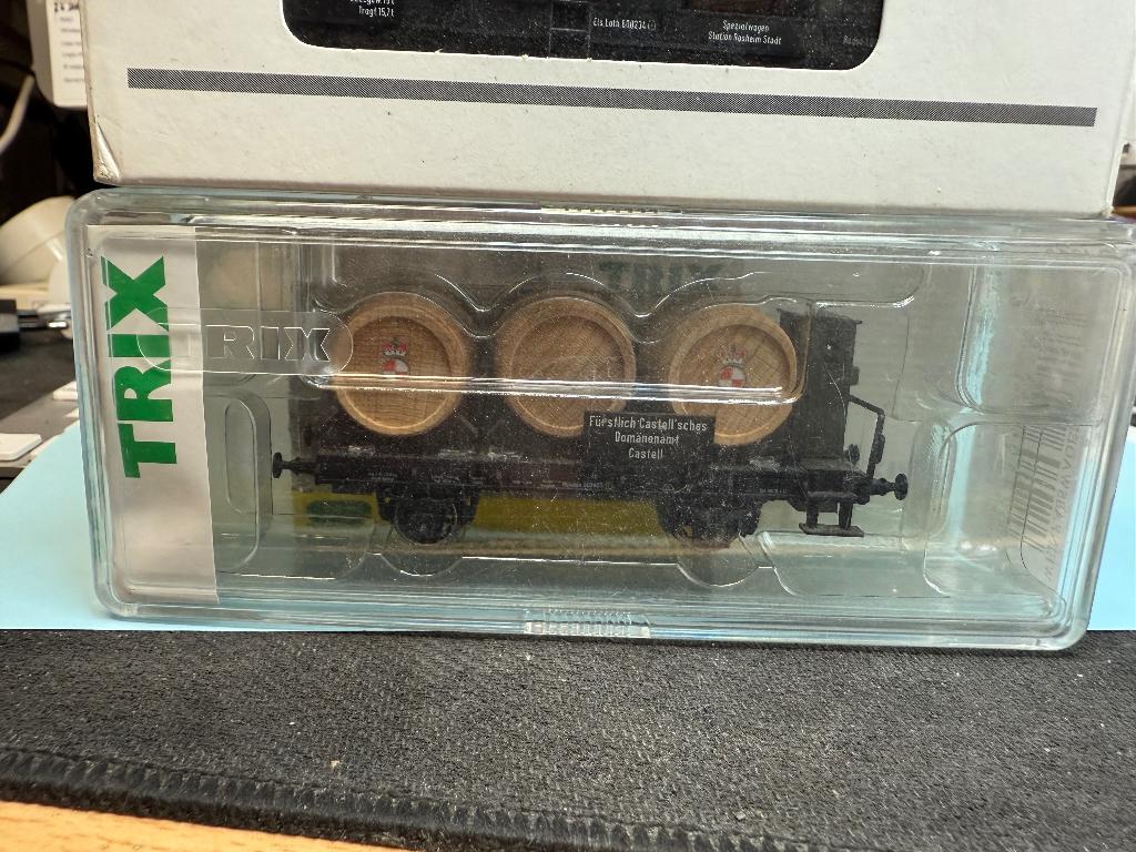 4 stuks mooie wijnwagens super koopje zie omschrijving, Wisselstroom, Verzenden, Wagon, Zo goed als nieuw