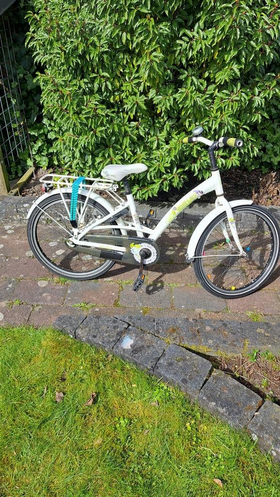 Loeki meisjesfiets 22 inch, Fietsen en Brommers, Fietsen | Meisjes, Ophalen, Gebruikt, 22 inch, Loekie