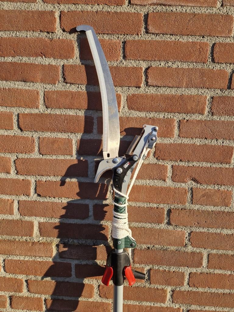 Takkenschaar op steel, Ophalen, Zo goed als nieuw