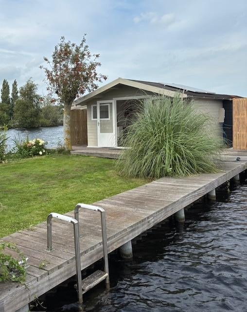 Te huur: Blokhut op de Vinkeveense Plassen, Overige typen, 1 slaapkamer, Overige, Aan meer of rivier