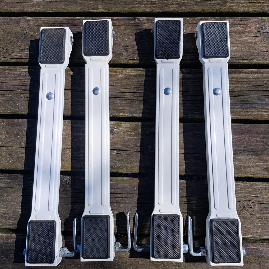 Set van 4 verrijdbare onderstellen, Ophalen