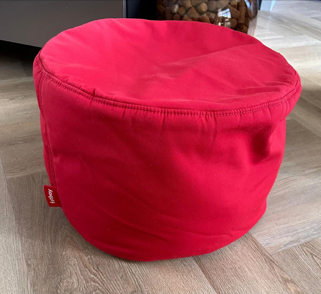Fatboy poef rood - Comfortabel en stijlvol, Huis en Inrichting, Banken | Voetenbanken en Poefen, Ophalen, Gebruikt, Rond, Stof