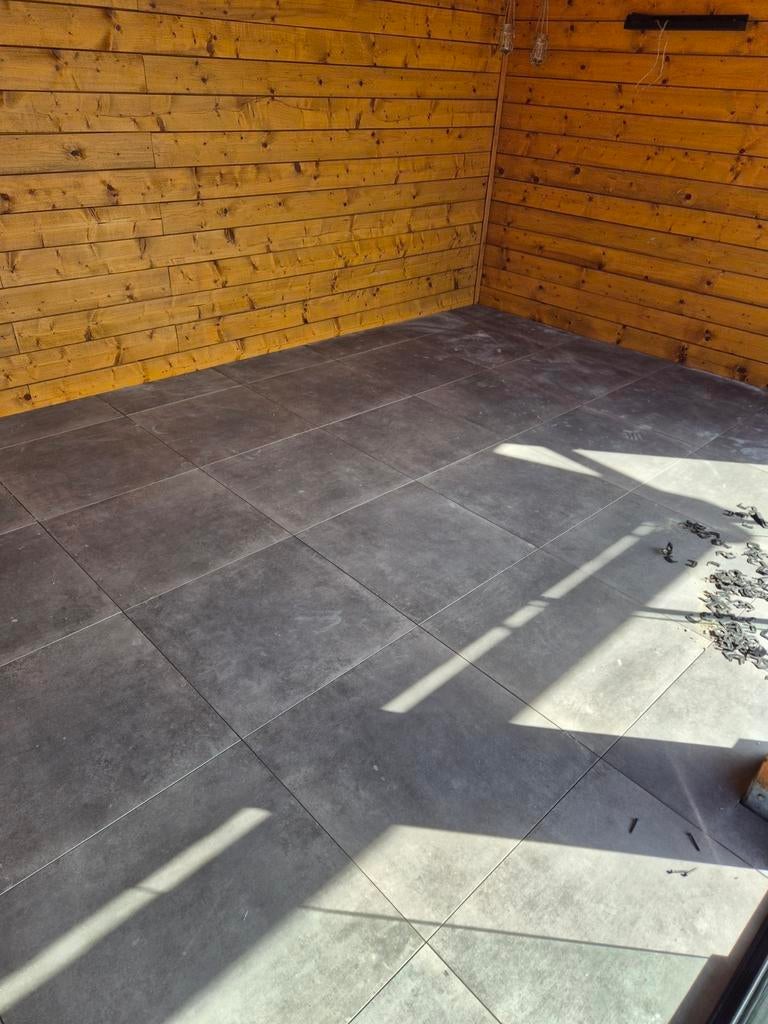 Keramische tegels 60x60 met zak tegellijm, Ophalen